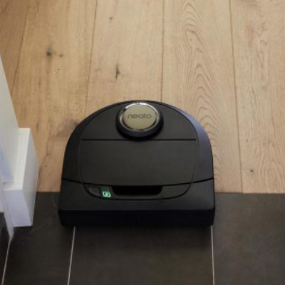 Robot hút bụi Neato Botvac D5 Connected .