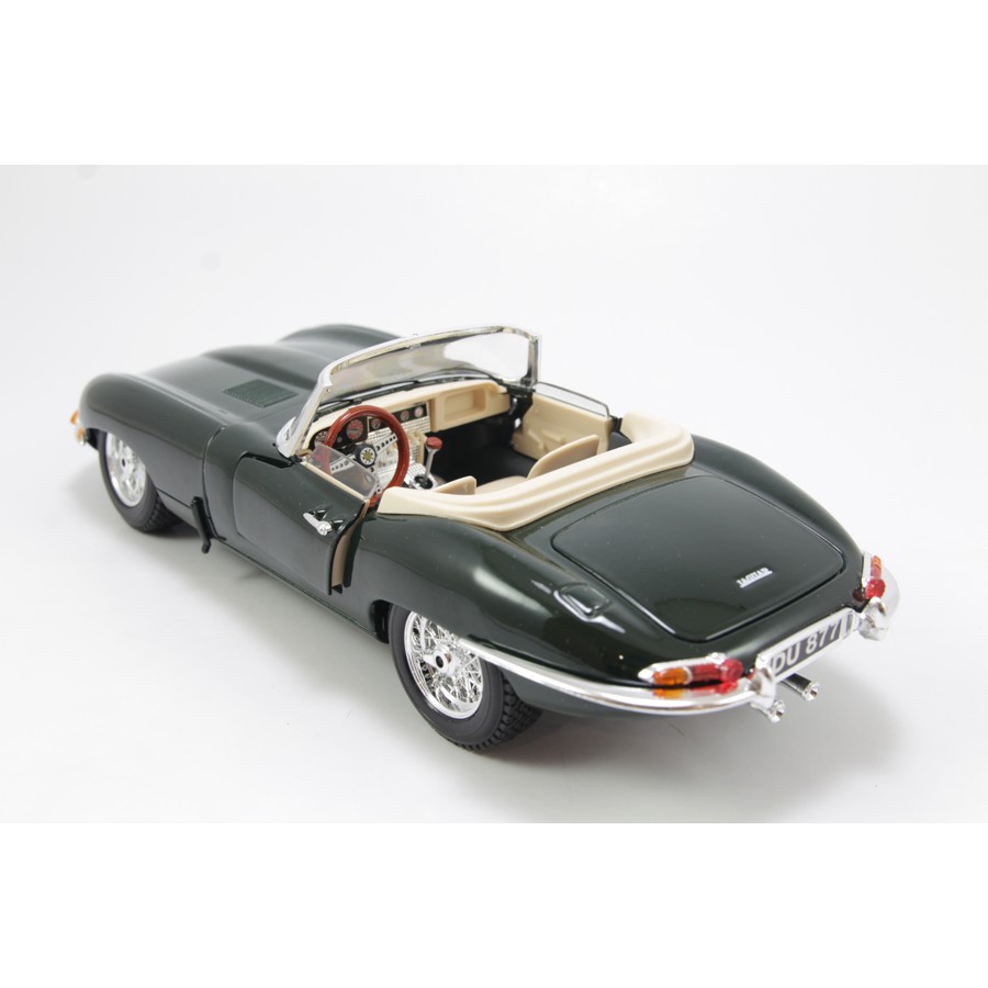 Mô hình xe Range Rover Velar, Defender, Jaguar E-Type, Mark II 1:18