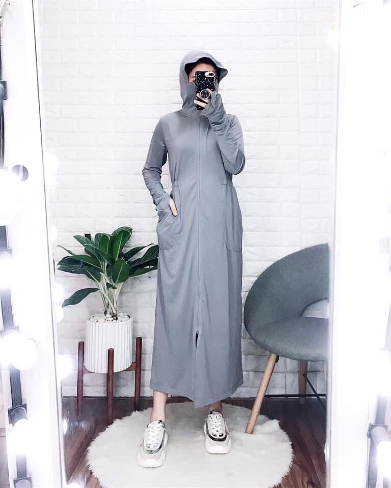 Áo chống nắng toàn thân dáng dài che nắng cả người có mũ trùm đầu chống tia UV và ánh nắng mặt trời, bảo vệ bạn vào mùa hè, thiết kế thông hơi thoáng mát, dễ giặt mau khô GIÁ ƯU ĐÃI HÔM NAY
