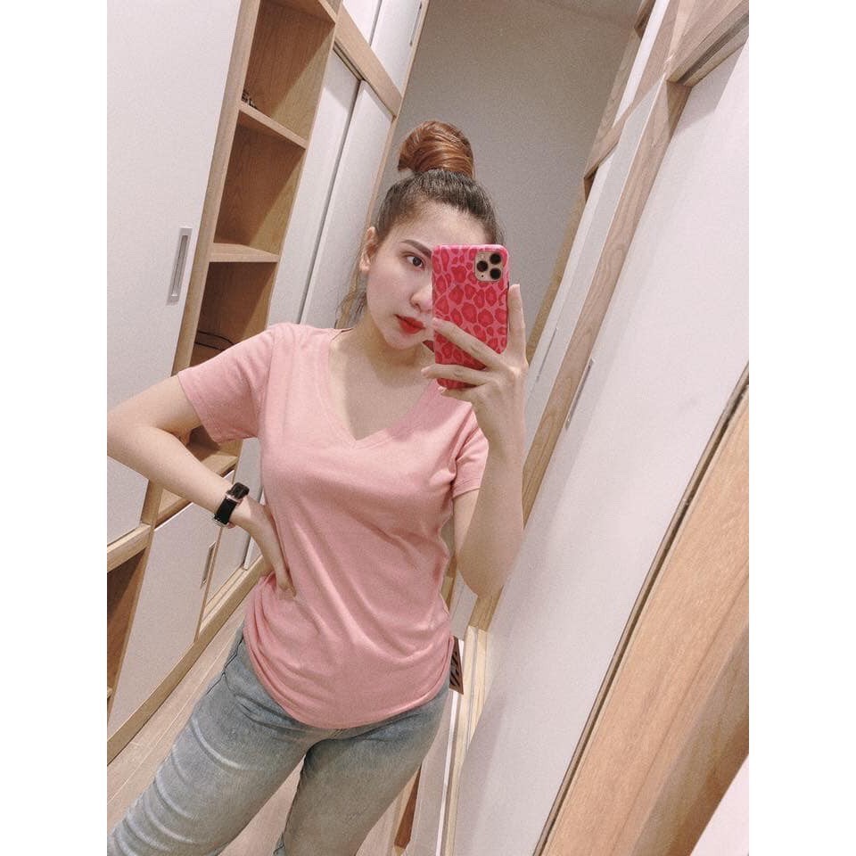 Áo Phông Cổ Tim Chất Cotton Co Giãn Tốt lên from dáng đẹp