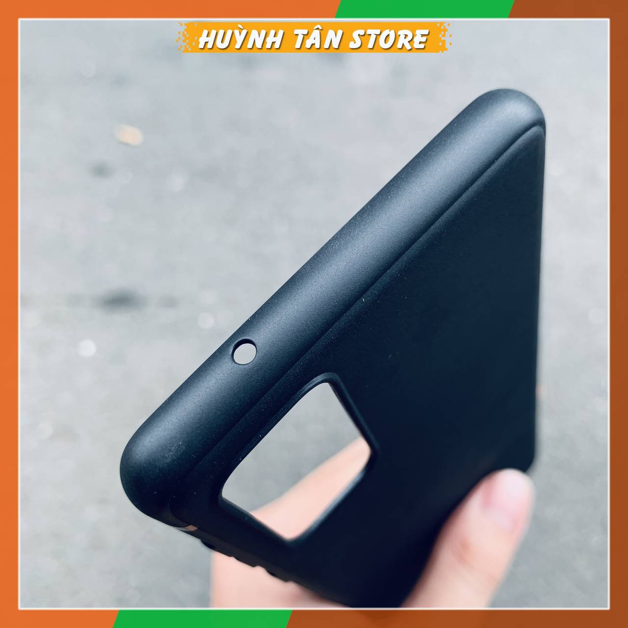 Ốp lưng Samsung S20 FE TPU dẻo siêu mỏng ôm sát máy.