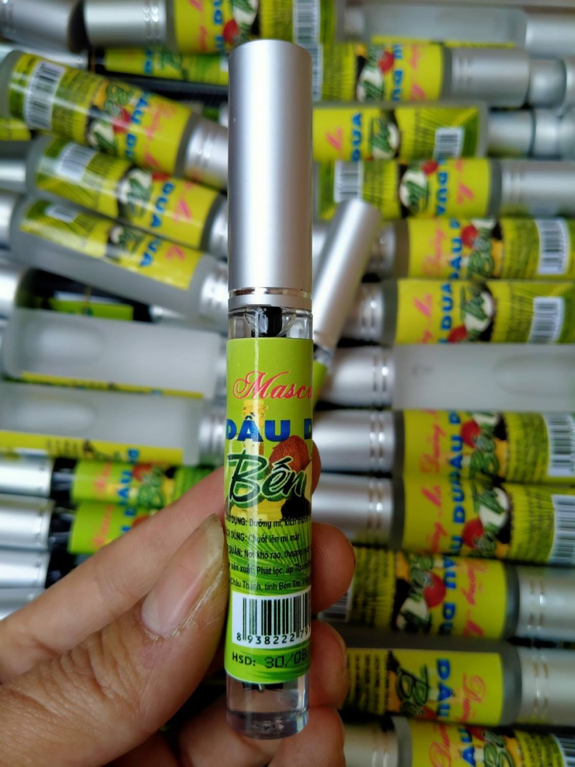 Mascara dầu dừa Bến Tre giúp mi dài rậm