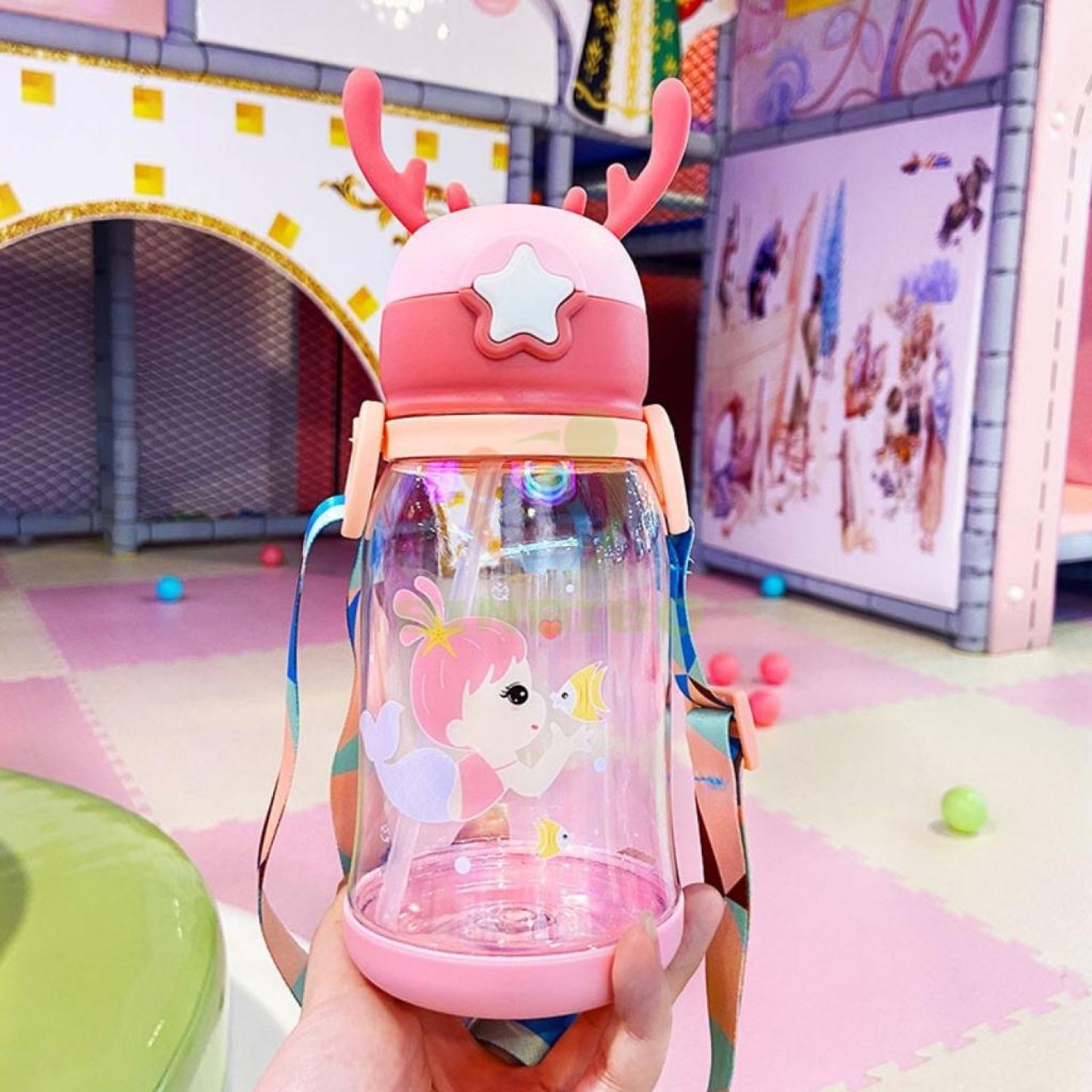 Bình đựng nước có vòi hút cute cho bé đi học