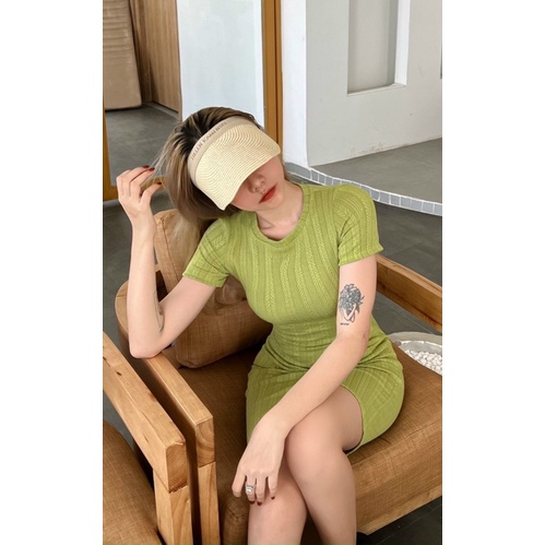 Đầm Body Len Gân Tay Ngắn Basic D38