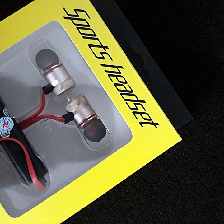 Tai nghe bluetooth thể thao nhét tai BT15