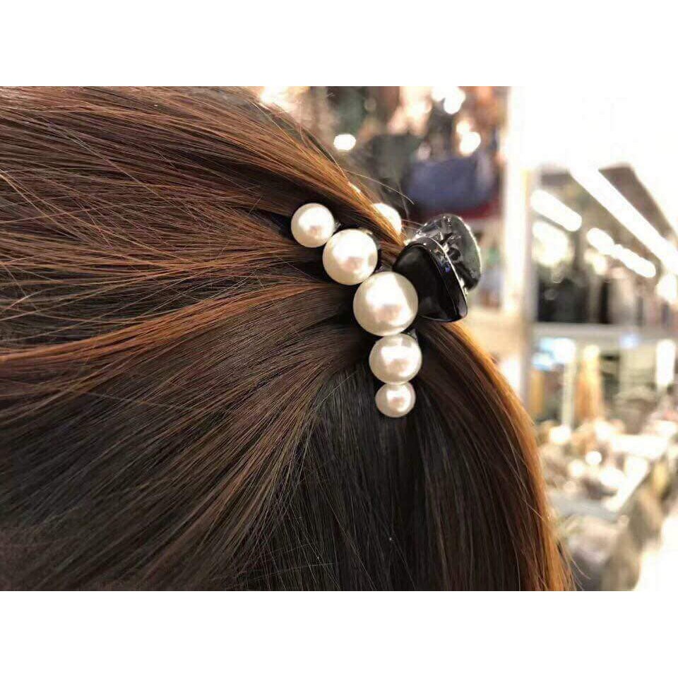 Kẹp tóc ngọc trai cho bạn gái