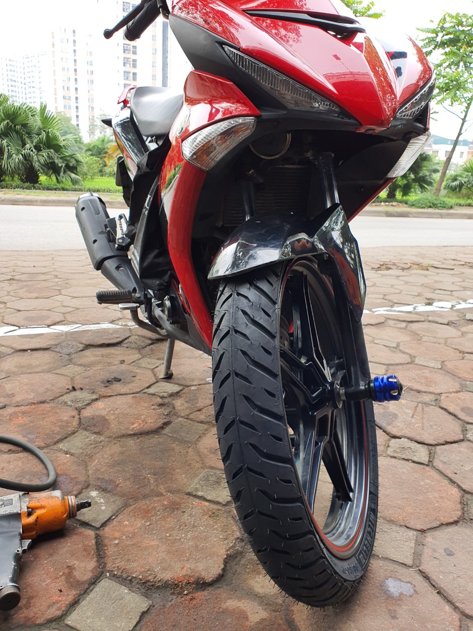 Lốp/vỏ xe máy Michelin 80/90-17 Pilot Street 2