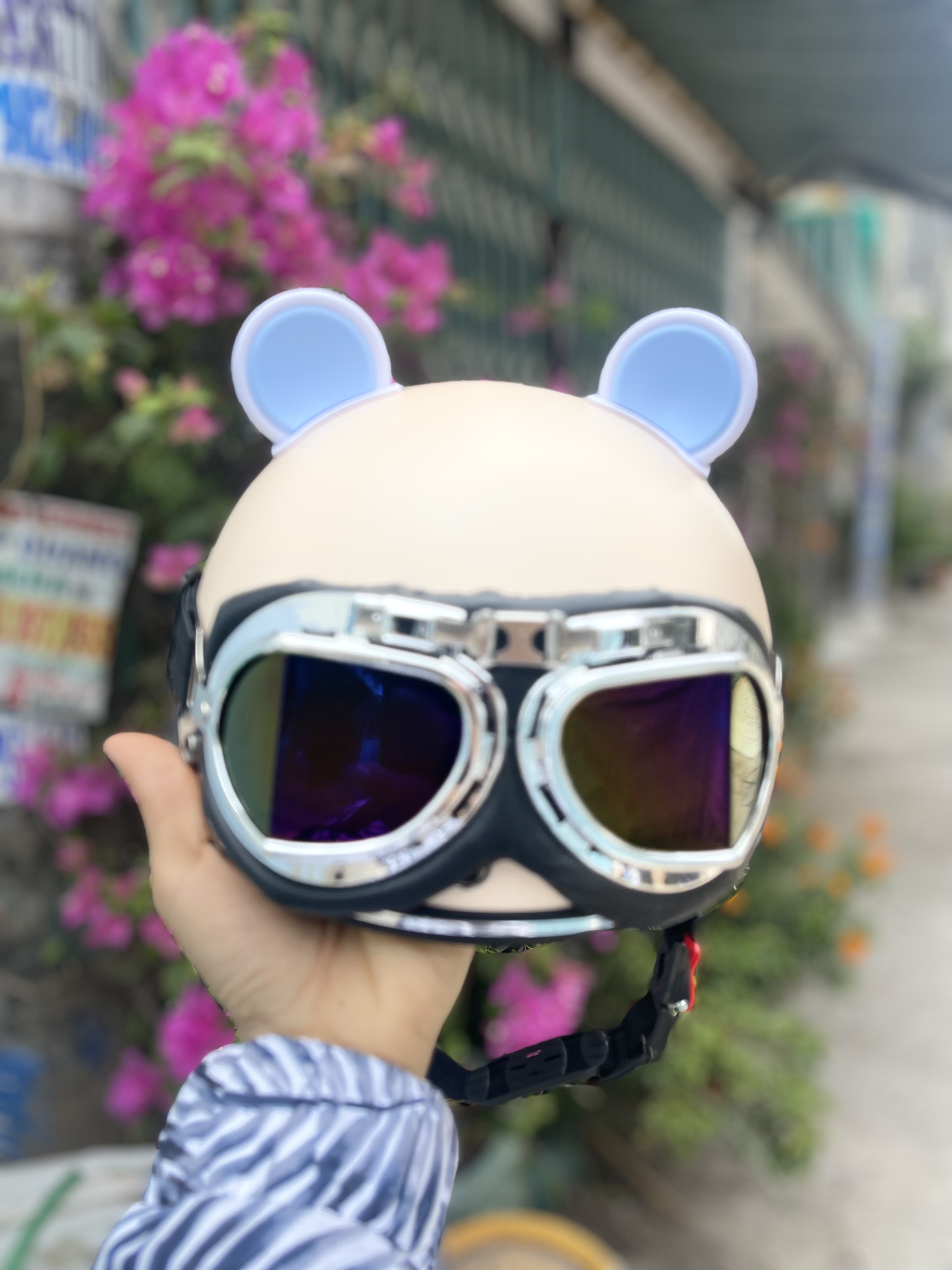 NÓN BẢO HIỂM KÍNH PHI CÔNG KÈM TAI GẤU MICKEY