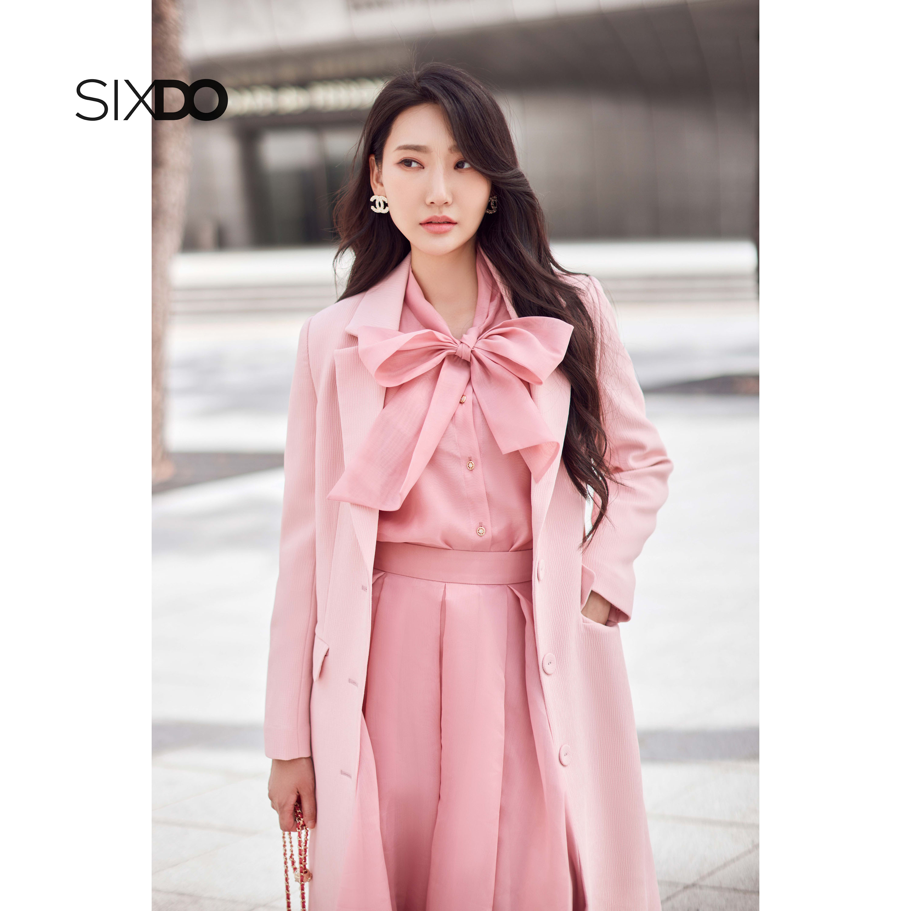 Áo khoác nữ hồng dáng dài SIXDO