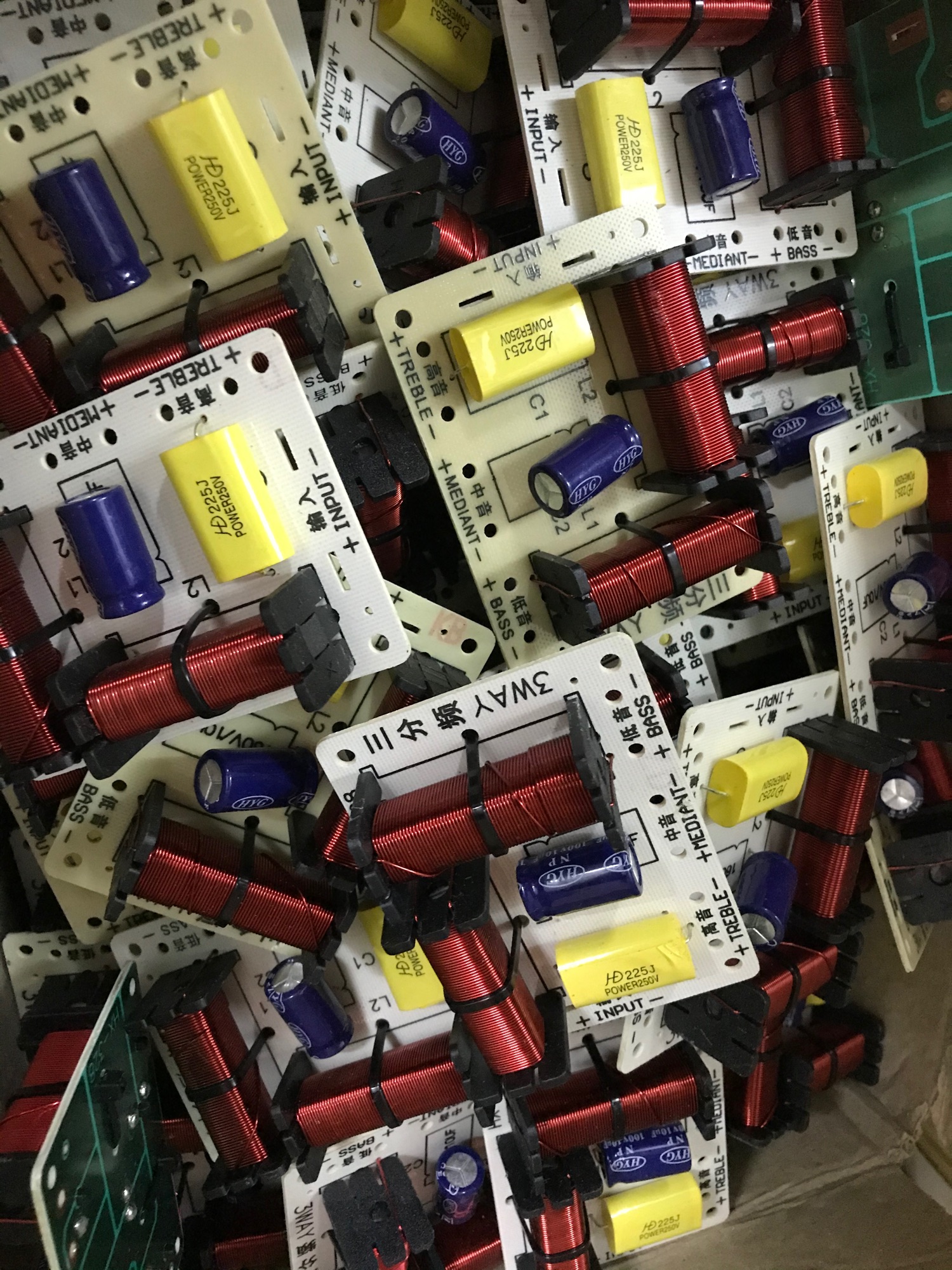 2 mạch phân tần 3 đường tiếng HX 328