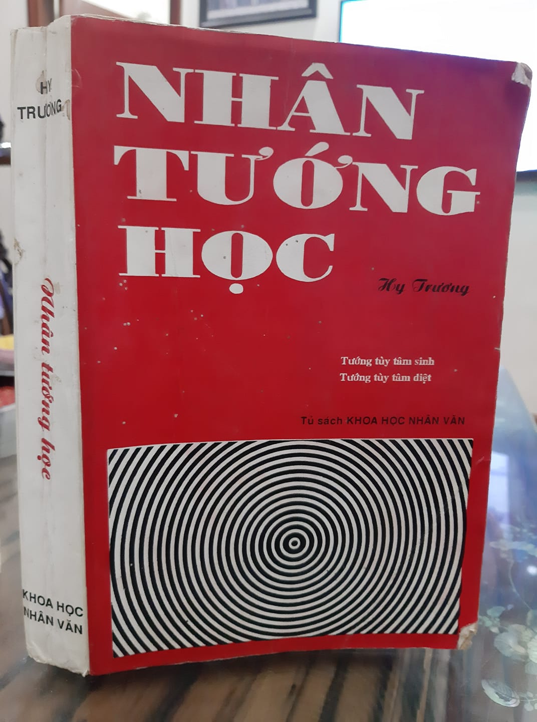 Sách Nhân Tướng Học Hy Trương