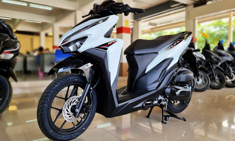 Tem rời click 125i 223 đen đỏ dán xe trắng