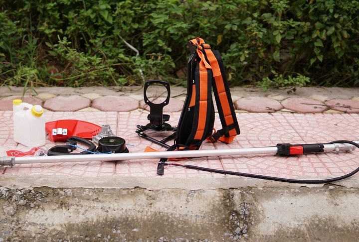Máy Cắt Cỏ 2 Thì Kawasaki TJ53E Cần Mềm
