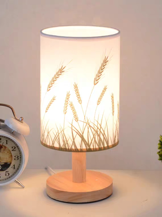 Đèn ngủ để bàn đế gỗ chao vải