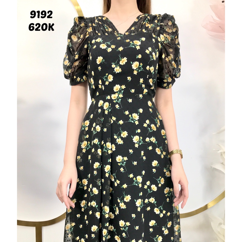 Đầm EMY EM9192 Xoè Cổ Tim Tay Nhún