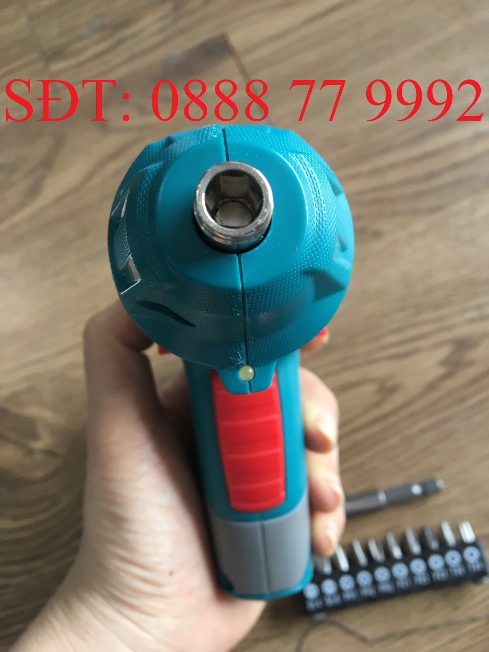 Máy siết vít dùng pinLithium 4V Total TSDLI0401