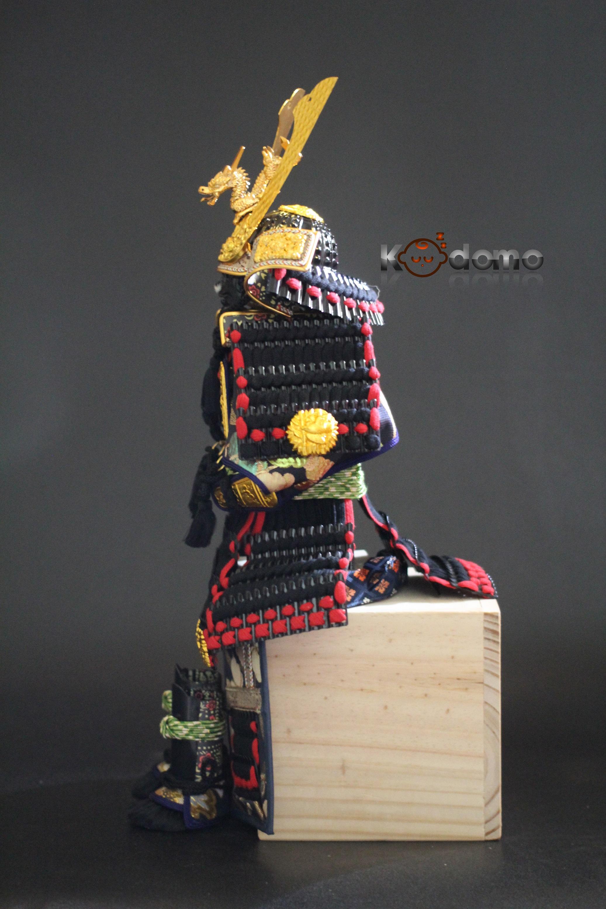 búp bê nhật bản , búp bê samurai , áo giáp samurai , nón giáp samurai , 人形 , 武者人形 , 子供大将 , 鎧 , 兜 , 五月人形, 日本娃娃