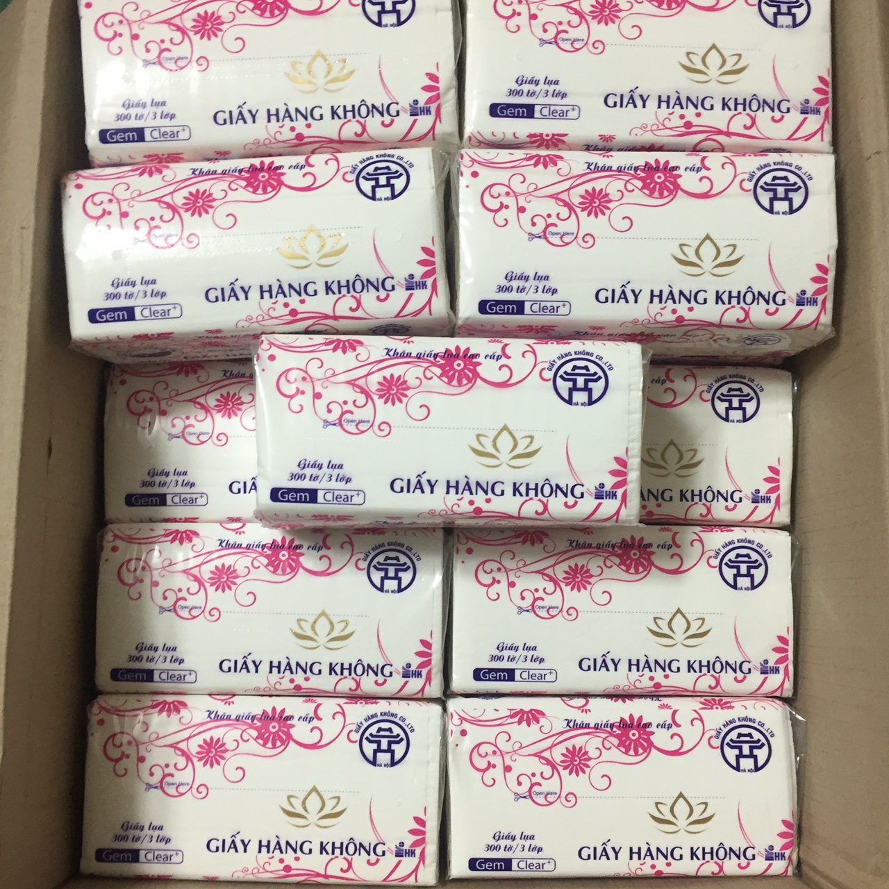 [HCM]KHĂN GIẤY RÚT 300 TỜ x 3 LỚP