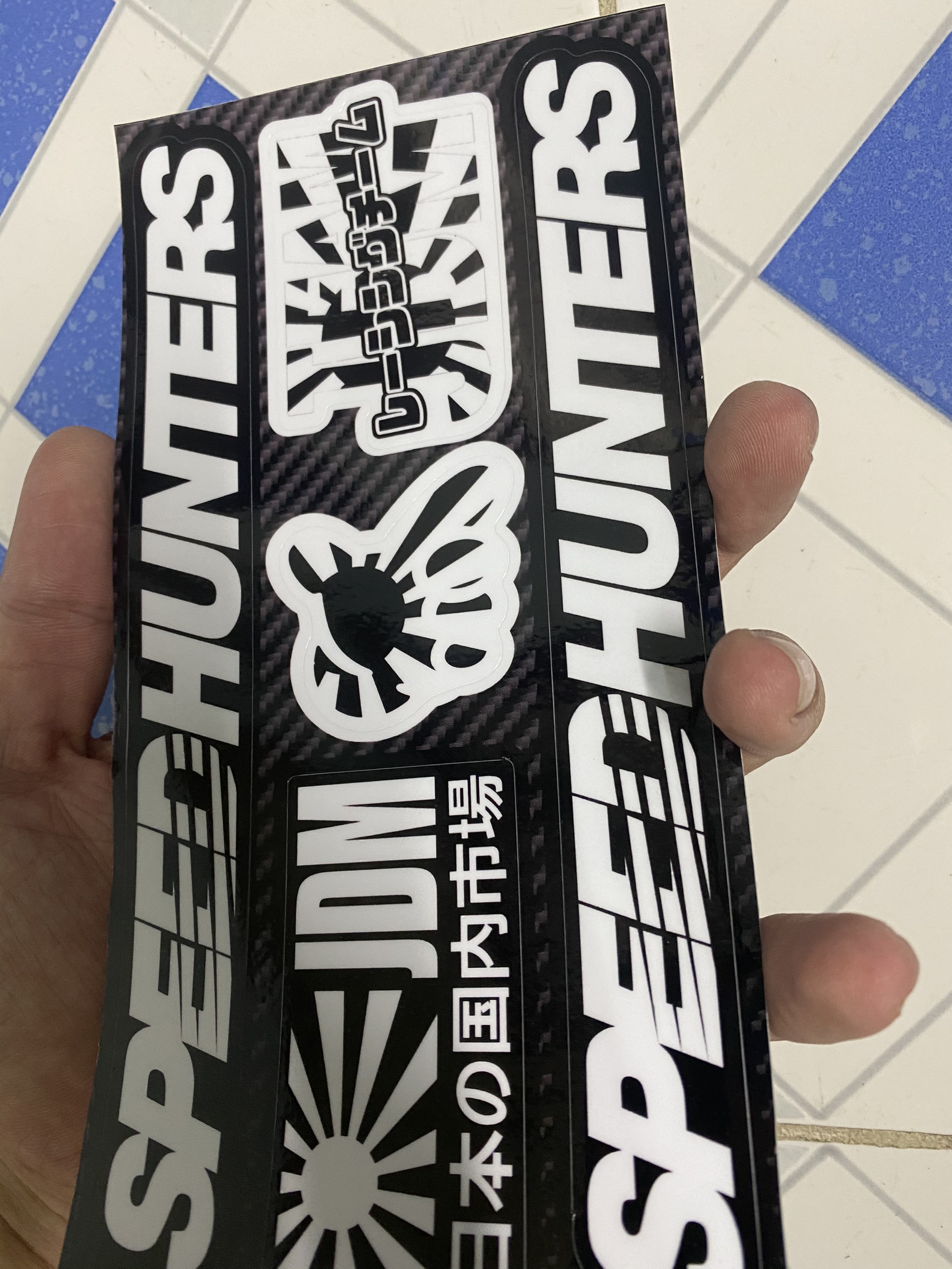 SÉT TEM LOGO SPEEDHUNTER CHỮ TRẮNG 10X19CM