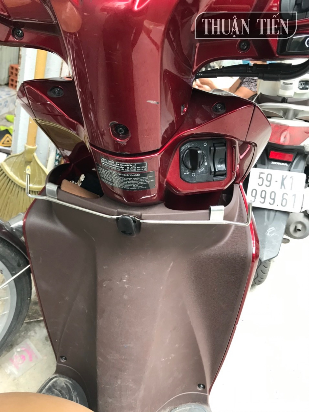 MÓC BỬNG VISION 2014 -2020 TIỆN DỤNG, INOX