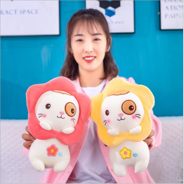 [HCM]Gấu Bông Mèo Con Đeo Hoa Size 25cm (3 Màu)