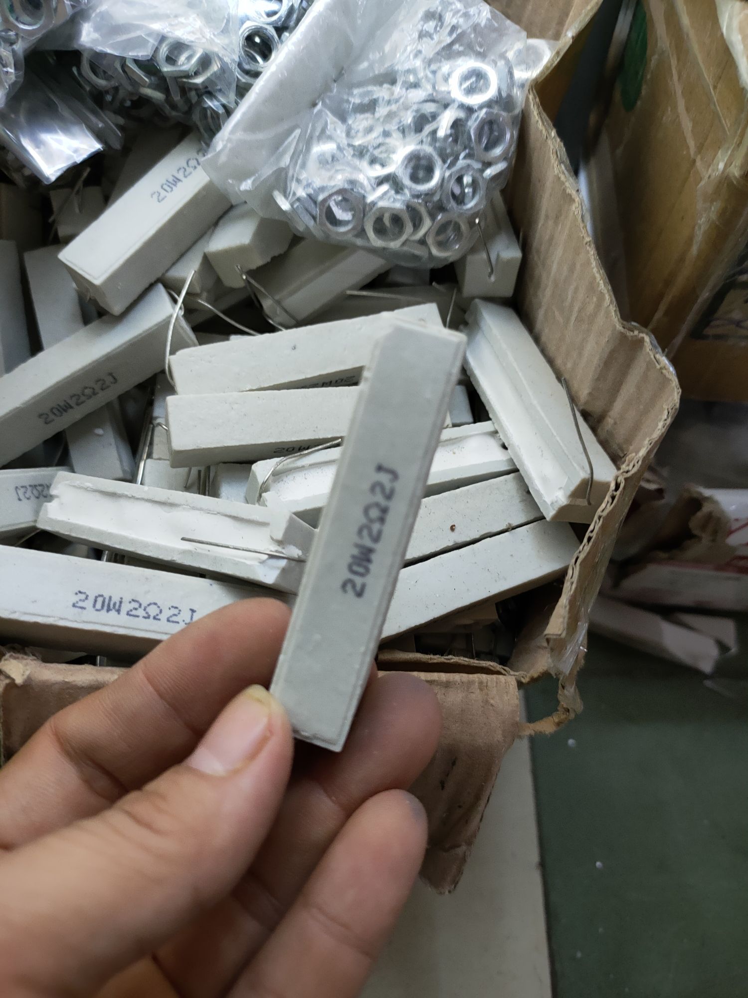 5 điện trở sứ 2.2om 20w