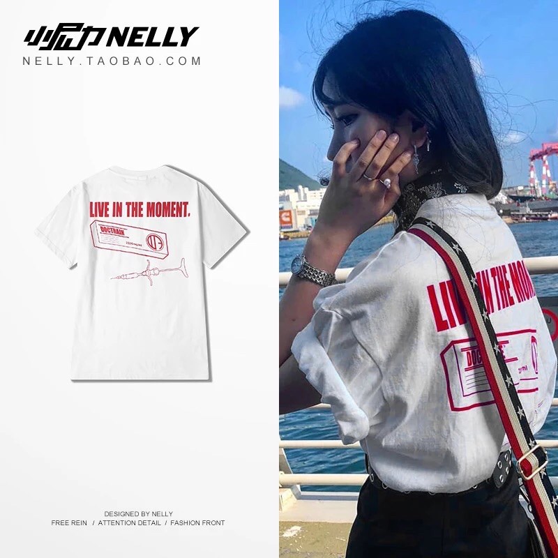 Áo phông tay lỡ unisex basic in live in the moment