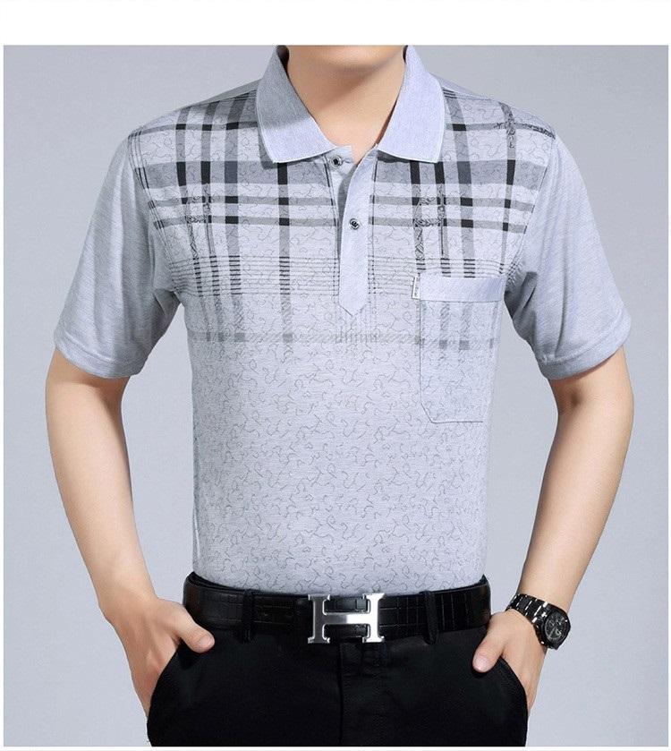 Áo thun nam có cổ họa tiết màu đen