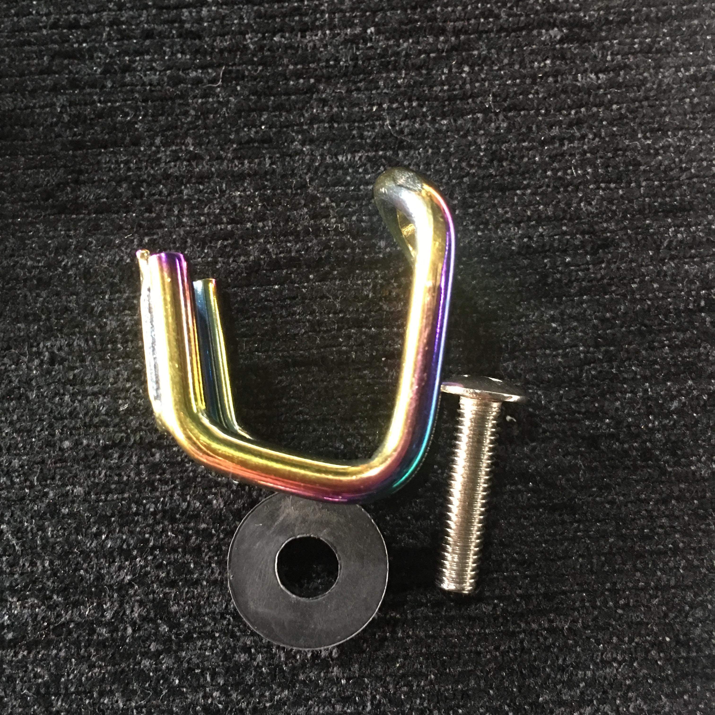 BỘ MÓC TREO XE MÁY HÌNH CÁ HEO 7 MÀU ( 3 cái )