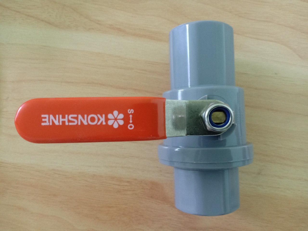 VAN KHÓA NƯỚC TAY BI INOX