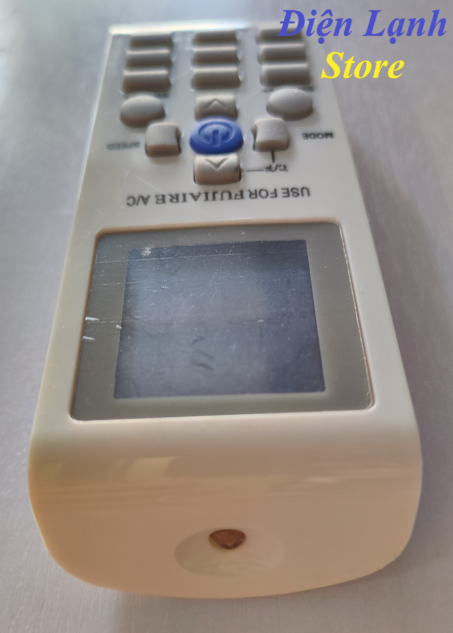 Remote máy lạnh fujiaire 2 chiều. (Tặng kèm cặp pin).
