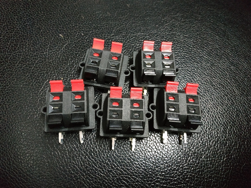 Cầu đấu Loa 4 Vuông - 1 cái
