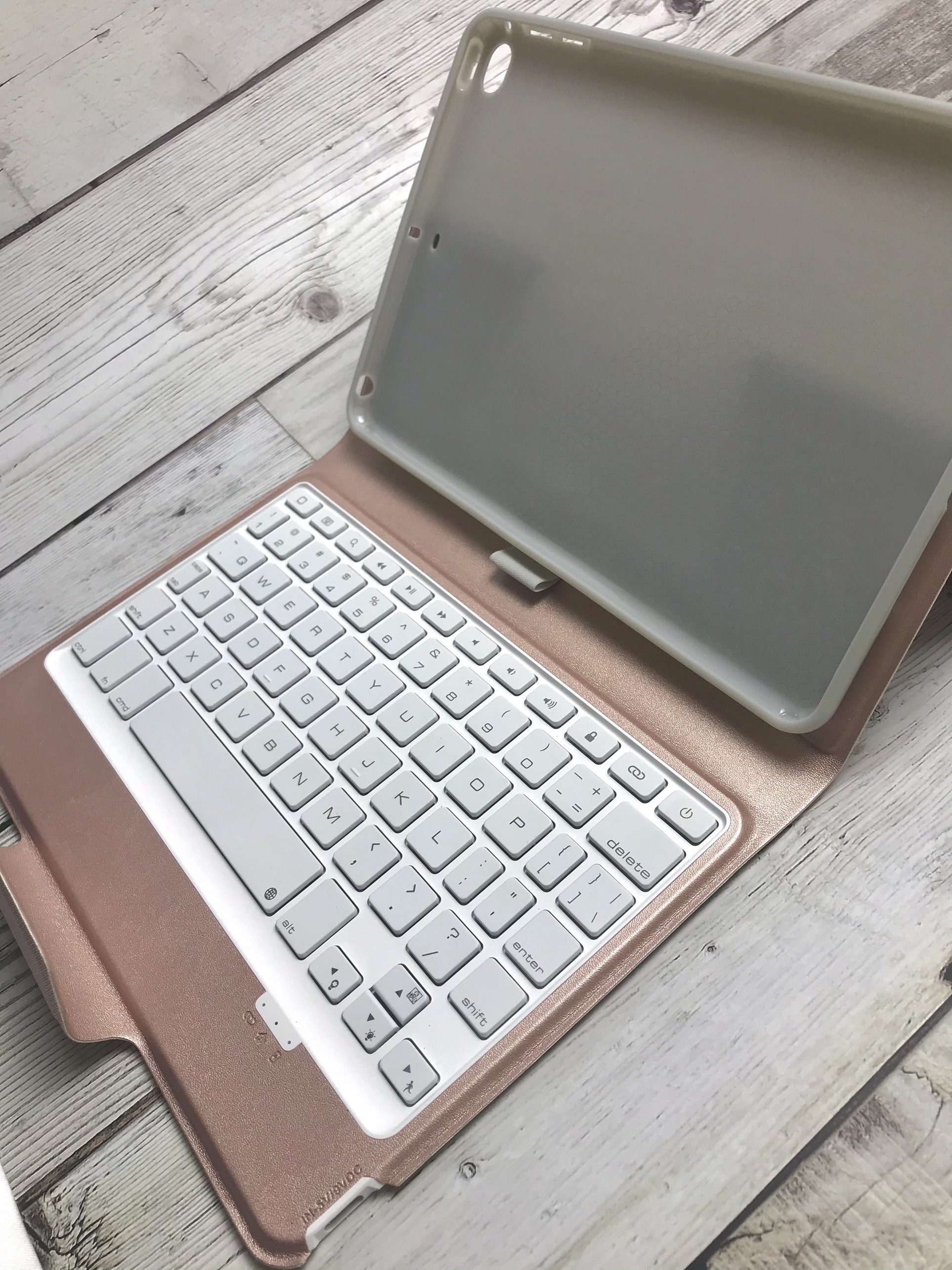 Bàn Phím Cơ 40 | Top bán chạy Lazada Shopee Sendo Tiki 52 Bao da kiêm Bàn phím F13 Bluetooth đèn LED 7 màu cho iPad Mini 5 - Thời gian làm việc lên đến 40 giờ