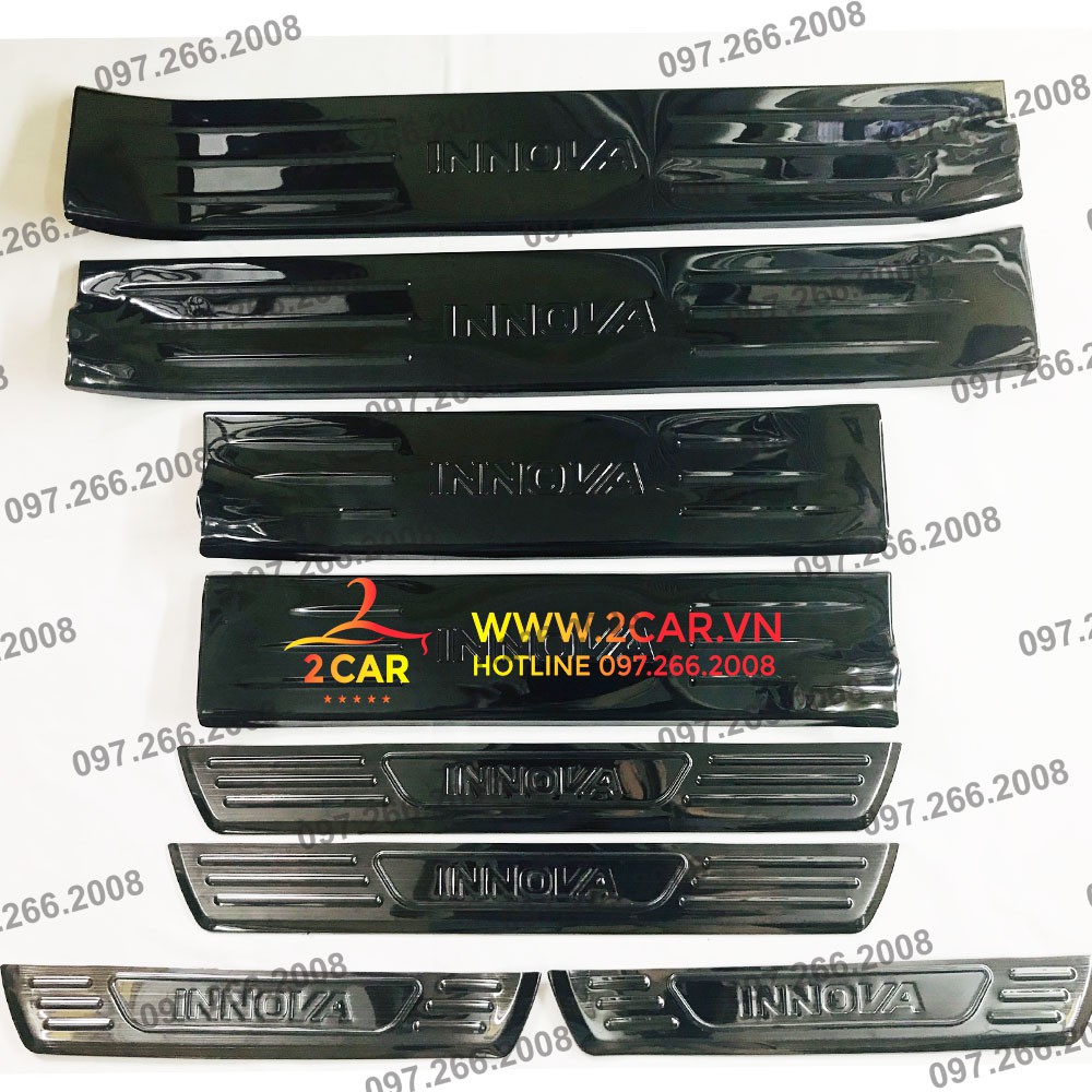 Ốp bậc cửa, nẹp bước chân trong, ngoài xe toyota innova 2017 - 2023,2024 titan cao cấp