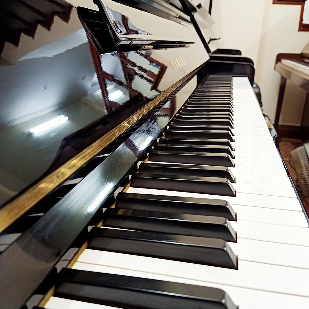 Đàn Piano U Series-U1H