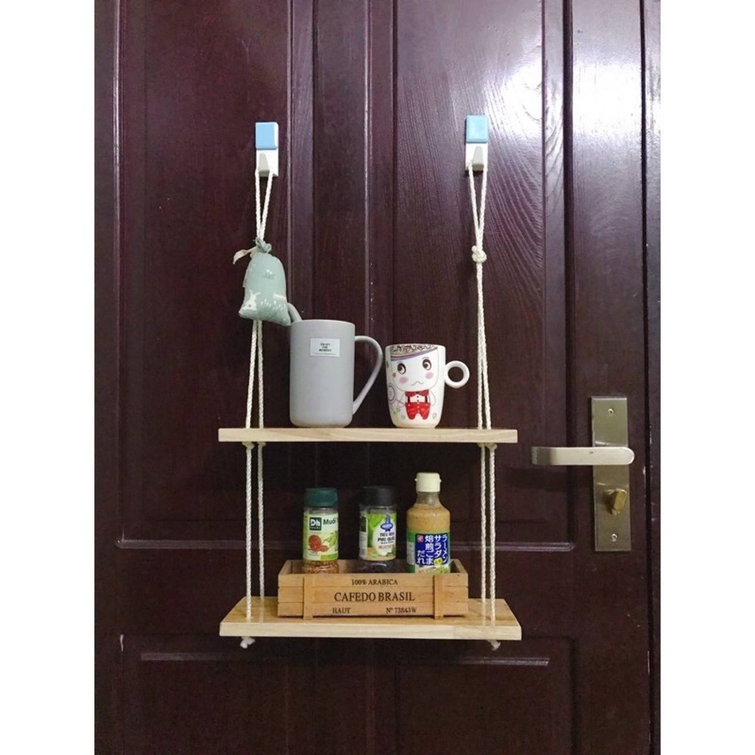 kệ gỗ treo tường kèm dây