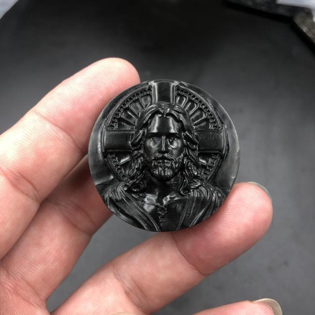 Mặt dây chúa Giêsu đá đen bồ kết CP642