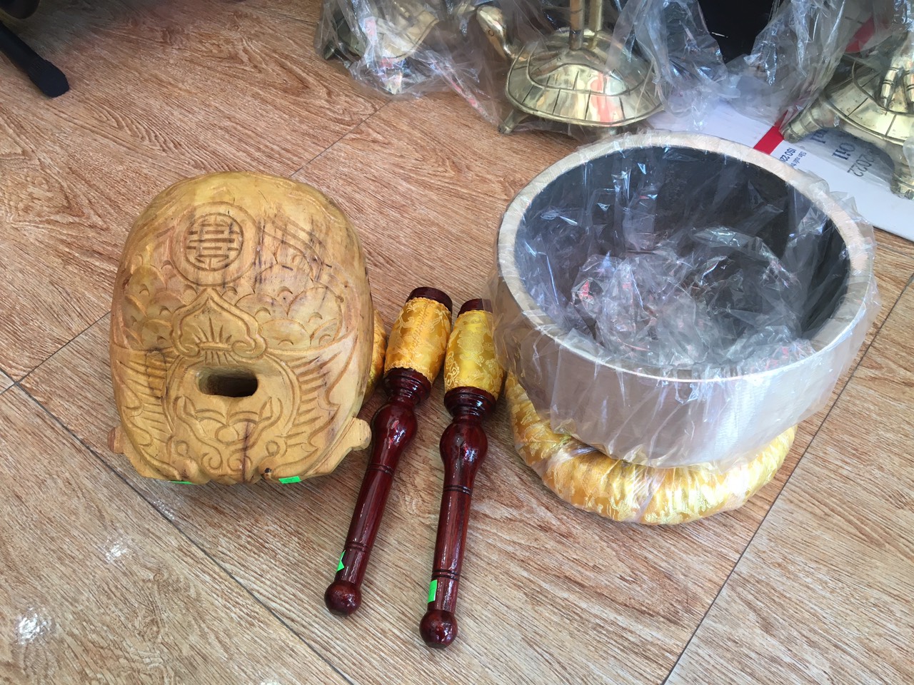 Chuông mỏ tụng kinh Huế(3tay) 20cm