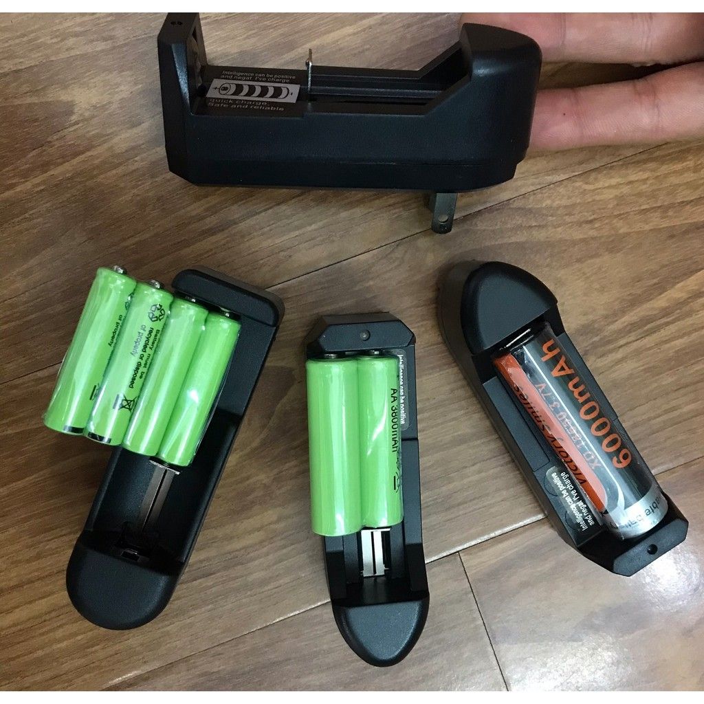 sạc pin 18650 3.7v có đèn báo tự ngắt