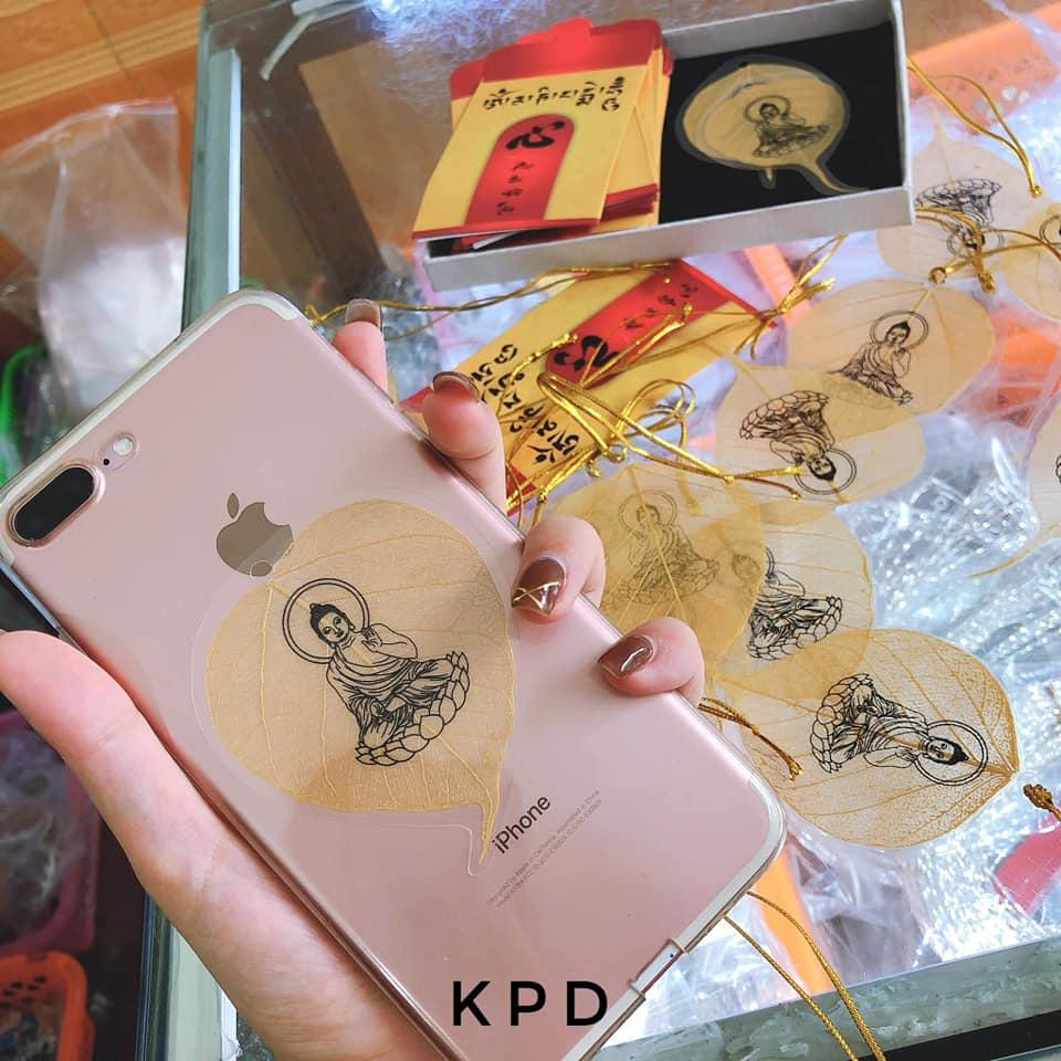 Lá bồ đề in hình phật dát vàng