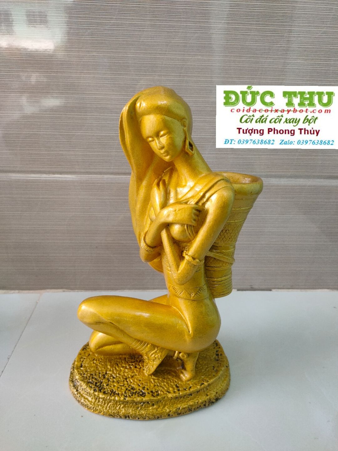 Tượng Cô Gái Vùng Cao