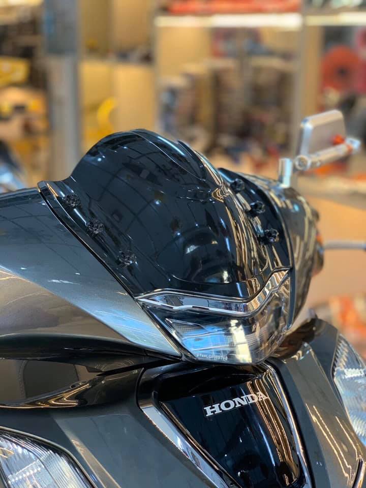 ỐP ĐẦU (ỐP CHẮN GIÓ) CHO XE HONDA SH 2020 (ĐEN BÓNG)