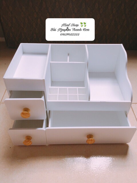 Kệ Đựng Mỹ Phẩm size 35 núm gỗ