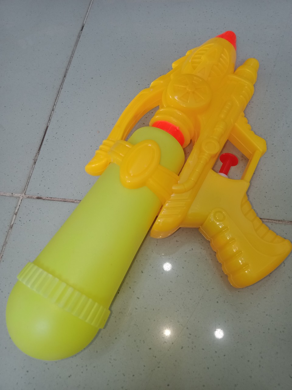 Súng nước đồ chơi cho bé loại lớn 23 cm