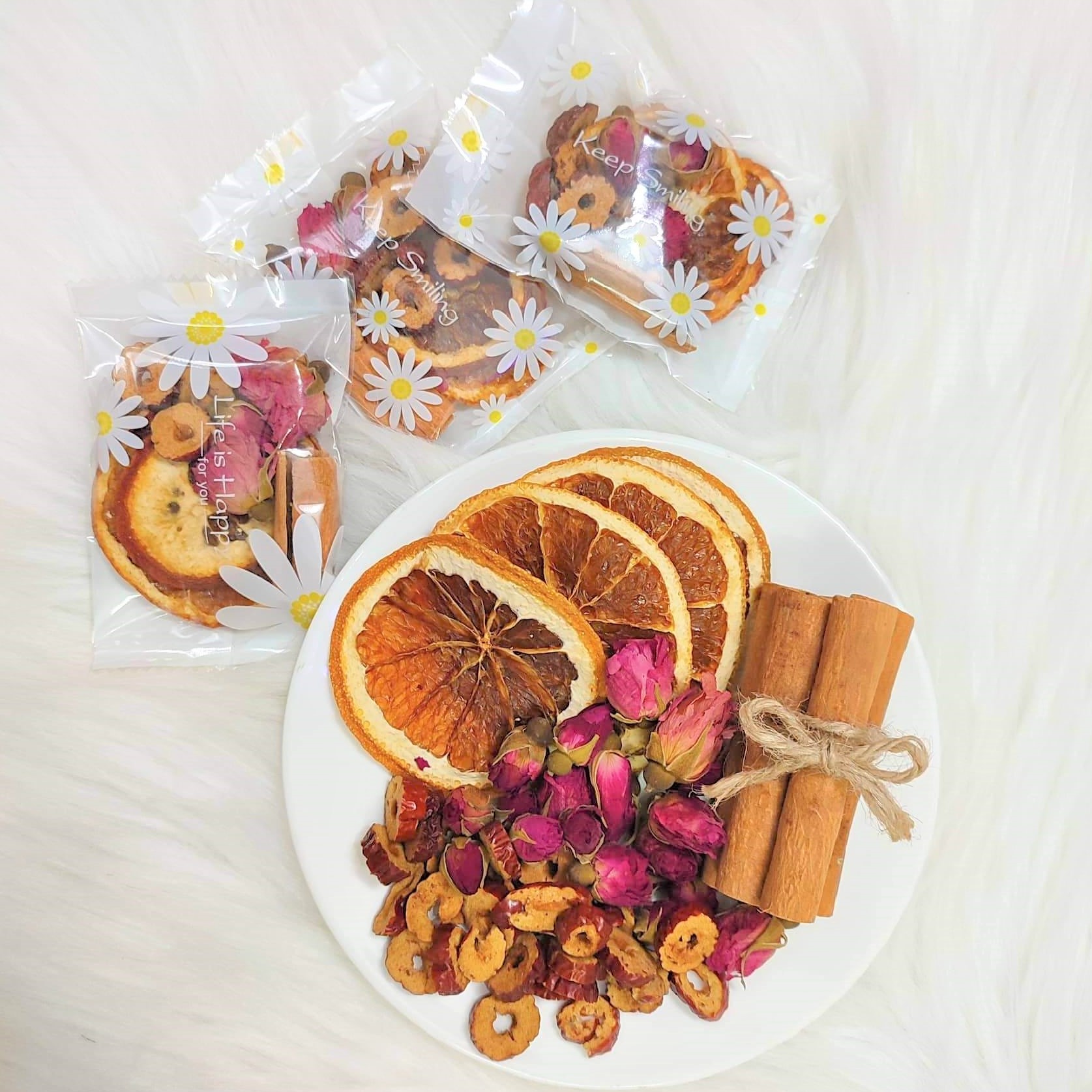 Vận Chuyển Trà Thảo Mộc Cam Quế Mùa Giáng Sinh: Giải Pháp Tối Ưu Cho Doanh Nghiệp Trong Cao Điểm Noel – Tết