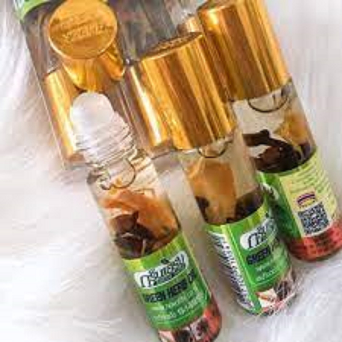 COMBO 3 Chai Dầu Gió  Nhân Sâm Thảo Dược THAILAN  chai 10ml