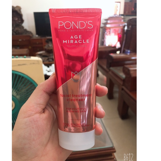 Sữa Rửa Mặt Pond's Chống Lão Hóa Age Miracle (100g)