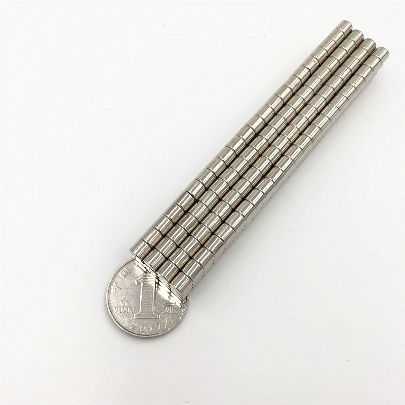 Nam châm đất hiếm 5x5mm mạ Niken lực từ N35