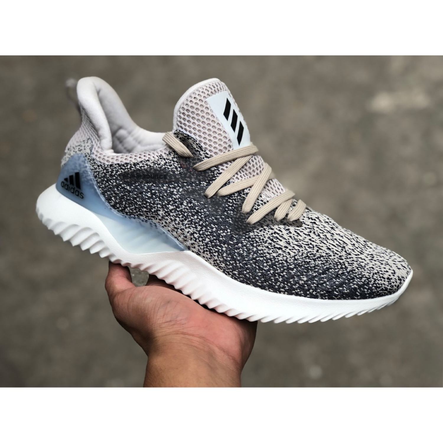 Giày AlphaBounce Xám Tiêu Nam Nữ 11 Cao Cấp Full Box [ Sướng Sneaker ]