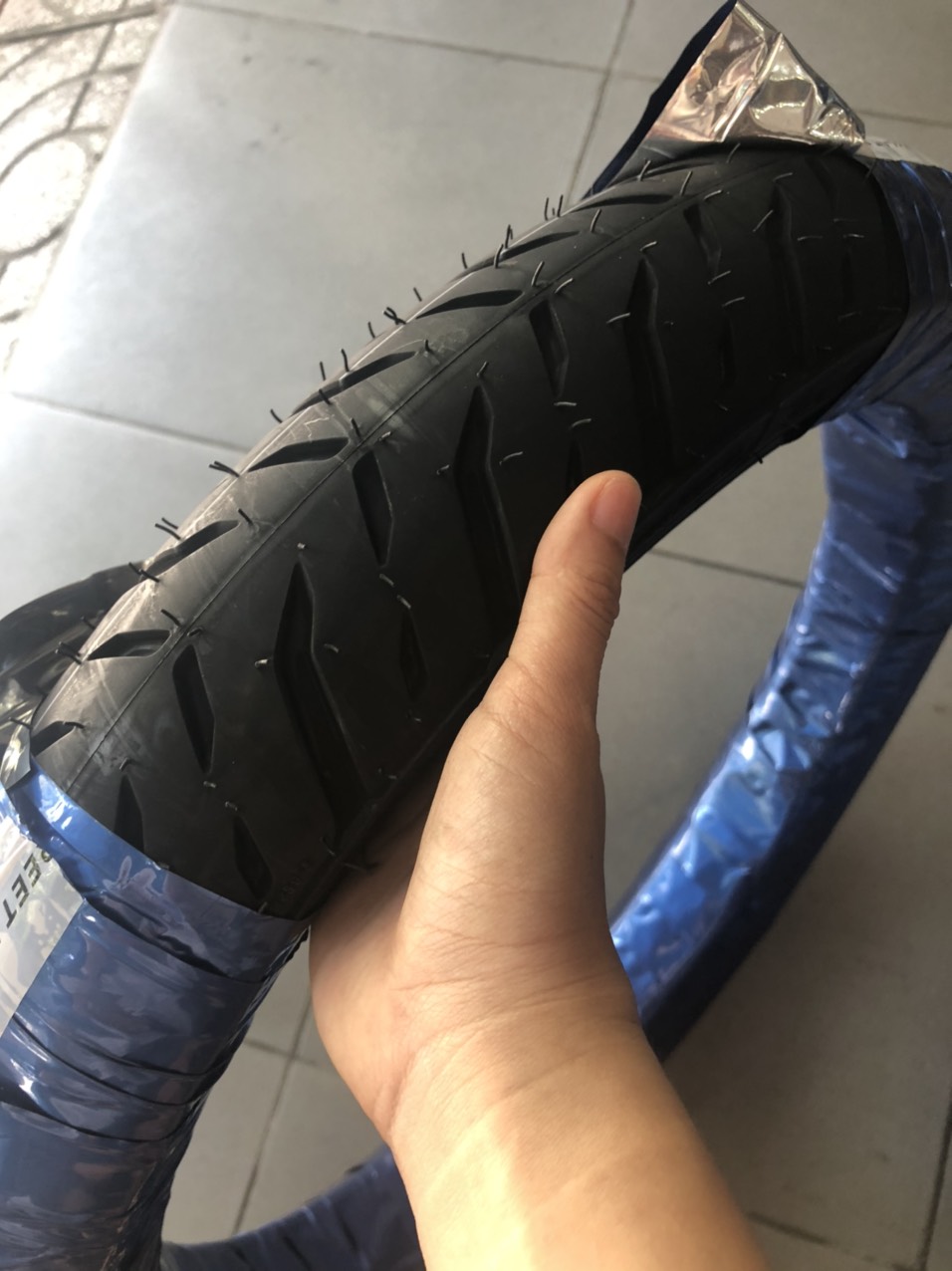 [HCM]VỎ MICHELIN PILOT STREET 2 SIZE 80/90-16